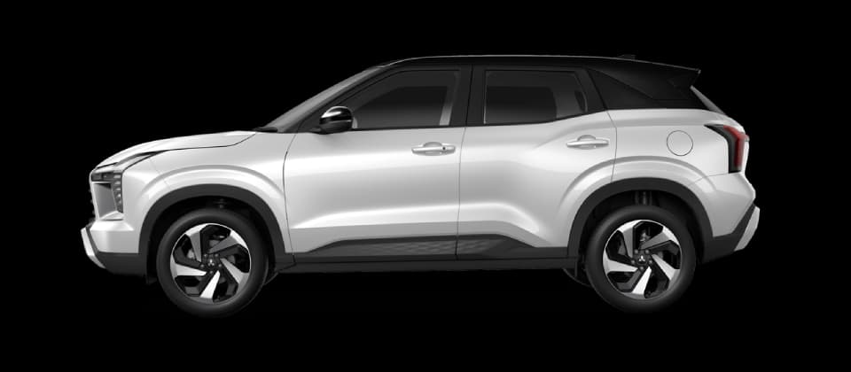 Mitsubishi Xforce Ultimate Trắng đen